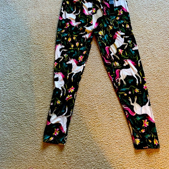 NWT leggings - Picture 2 of 2